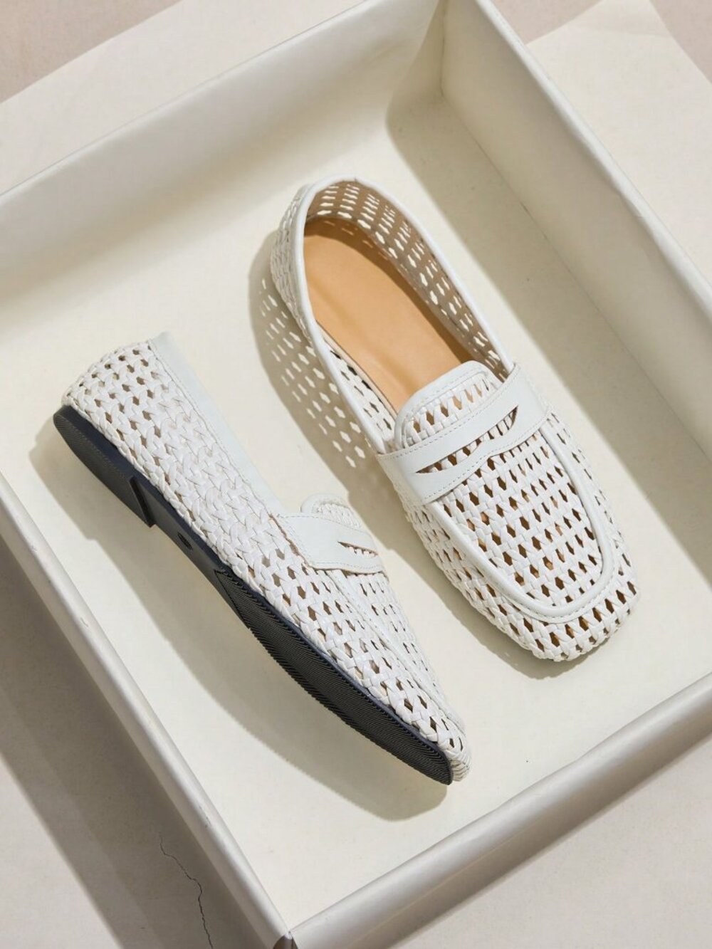 White Vintage-Style Women's Woven Slip-On Loafers - Picture 2 of 4